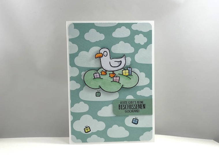 Karte zum Geburtstag -Möwe mit Geschenken-