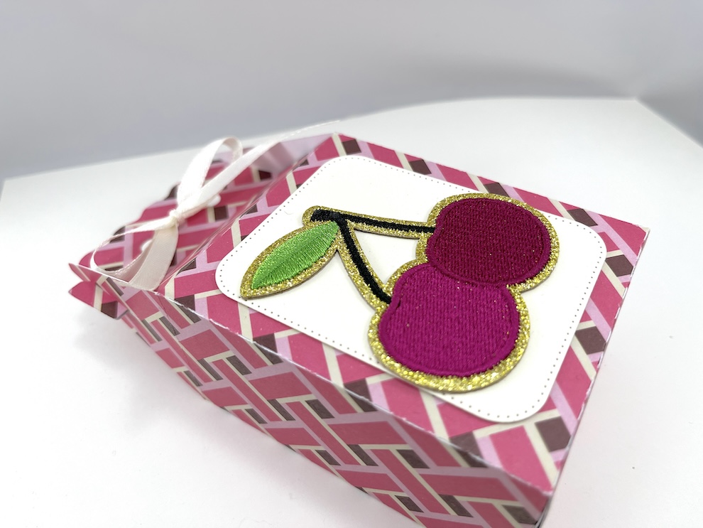 Geschenkverpackung „Kirschen“ – liebevolle Verpackung für kleine Geschenke | 14 x 7,3 x 4,6 cm – Bild 4