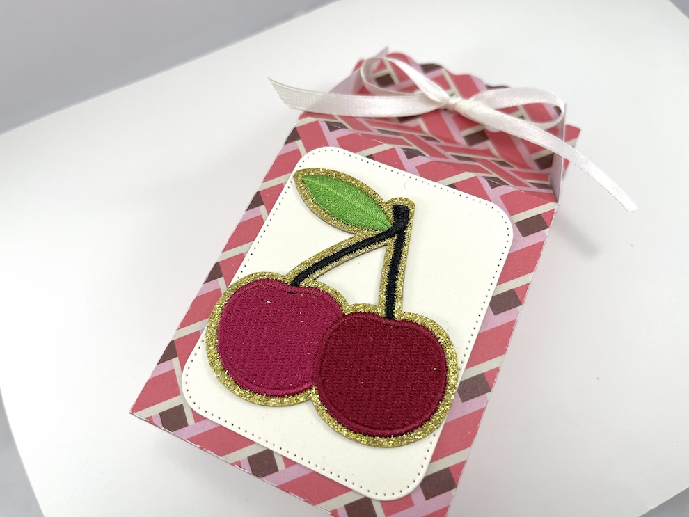 Geschenkverpackung „Kirschen“ – liebevolle Verpackung für kleine Geschenke | 14 x 7,3 x 4,6 cm – Bild 5