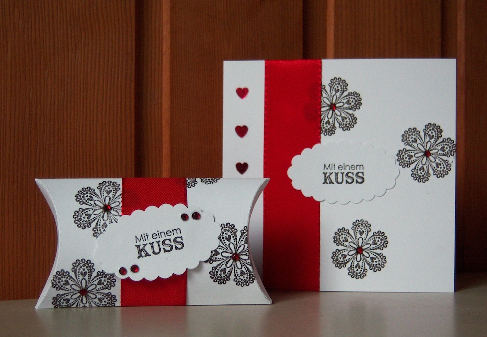Valentinstag, Verpackungen - Karte und Verpackung zum Valentinstag Kuss